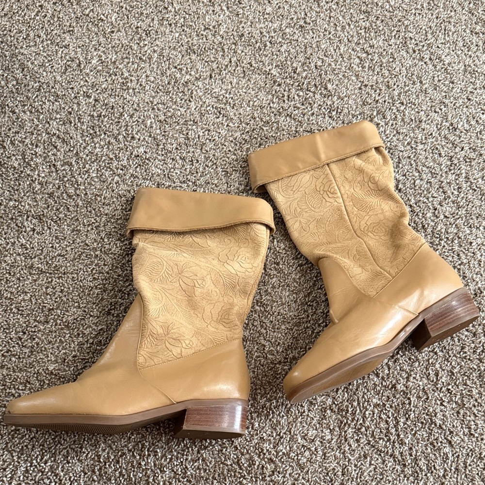 Tan Boots - Picture 2 of 3